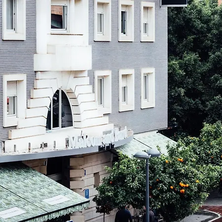 Malcom And Barret ולנסיה