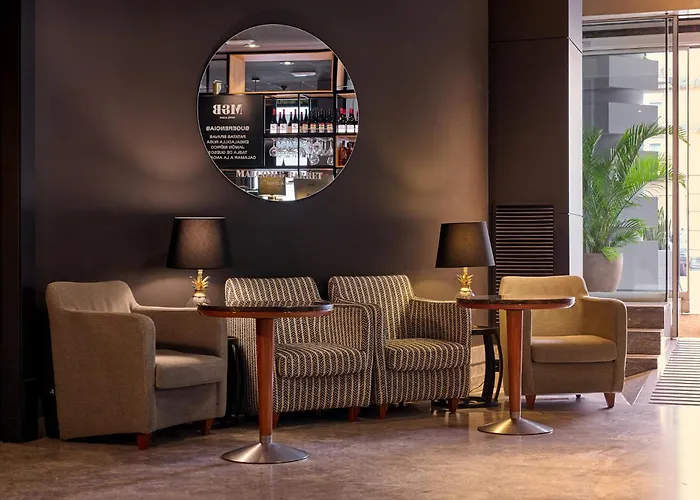 מלון Malcom And Barret 3*