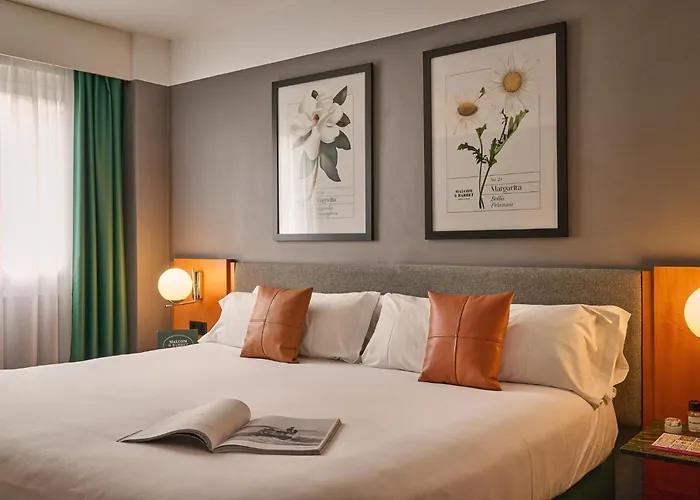 Malcom And Barret מלון