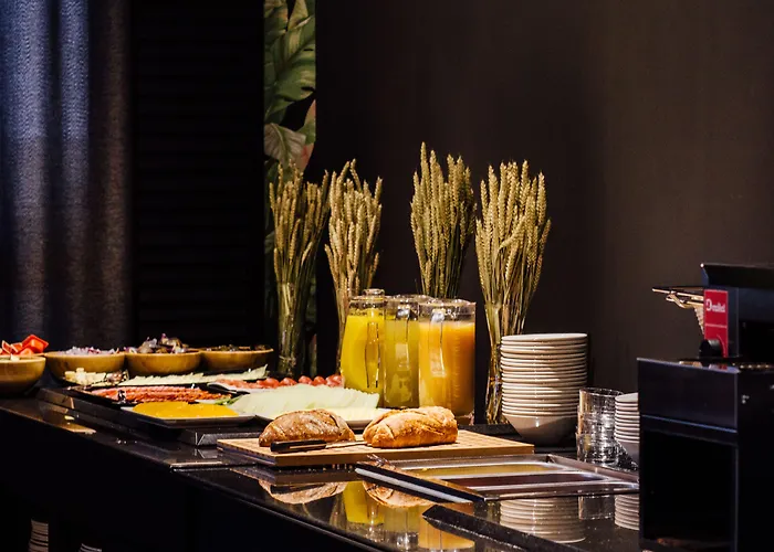 מלון Malcom And Barret